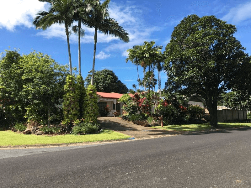 7 Di Silva Court, BRINSMEAD, QLD 4870