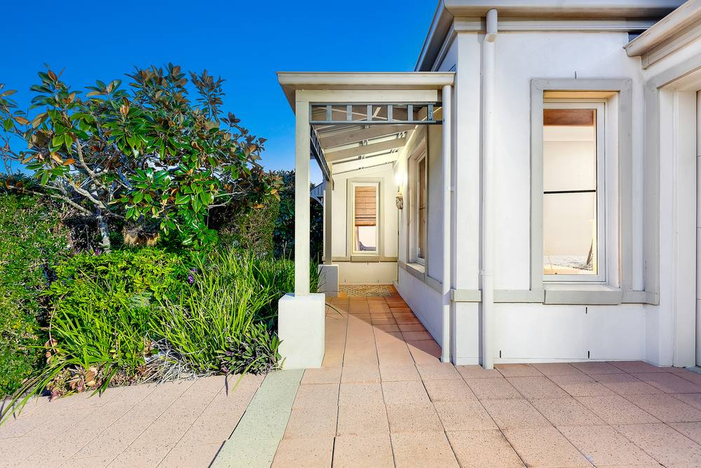 9 Douglas Circuit, NORTH LAKES, QLD 4509