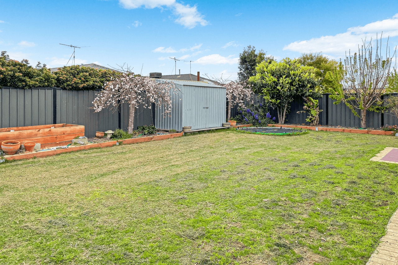 18 Raymond George Place, LARA, VIC 3212