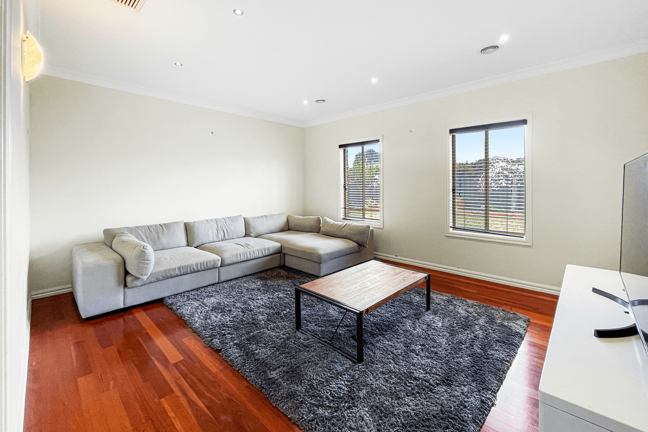 18 Raymond George Place, LARA, VIC 3212