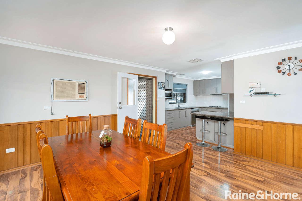 10 Spaul Street, URANQUINTY, NSW 2652