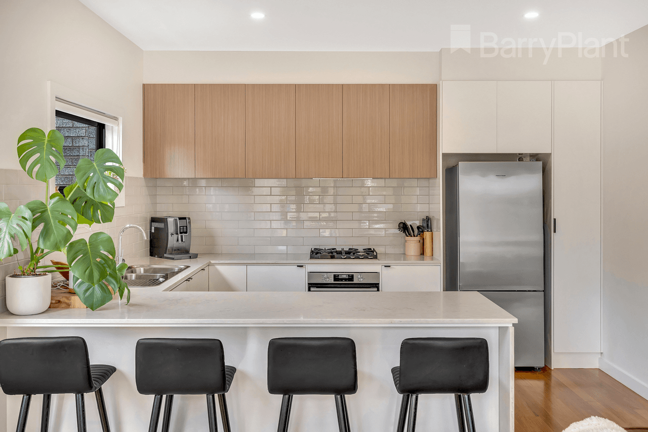 1/98 Barry Street, Reservoir, VIC 3073