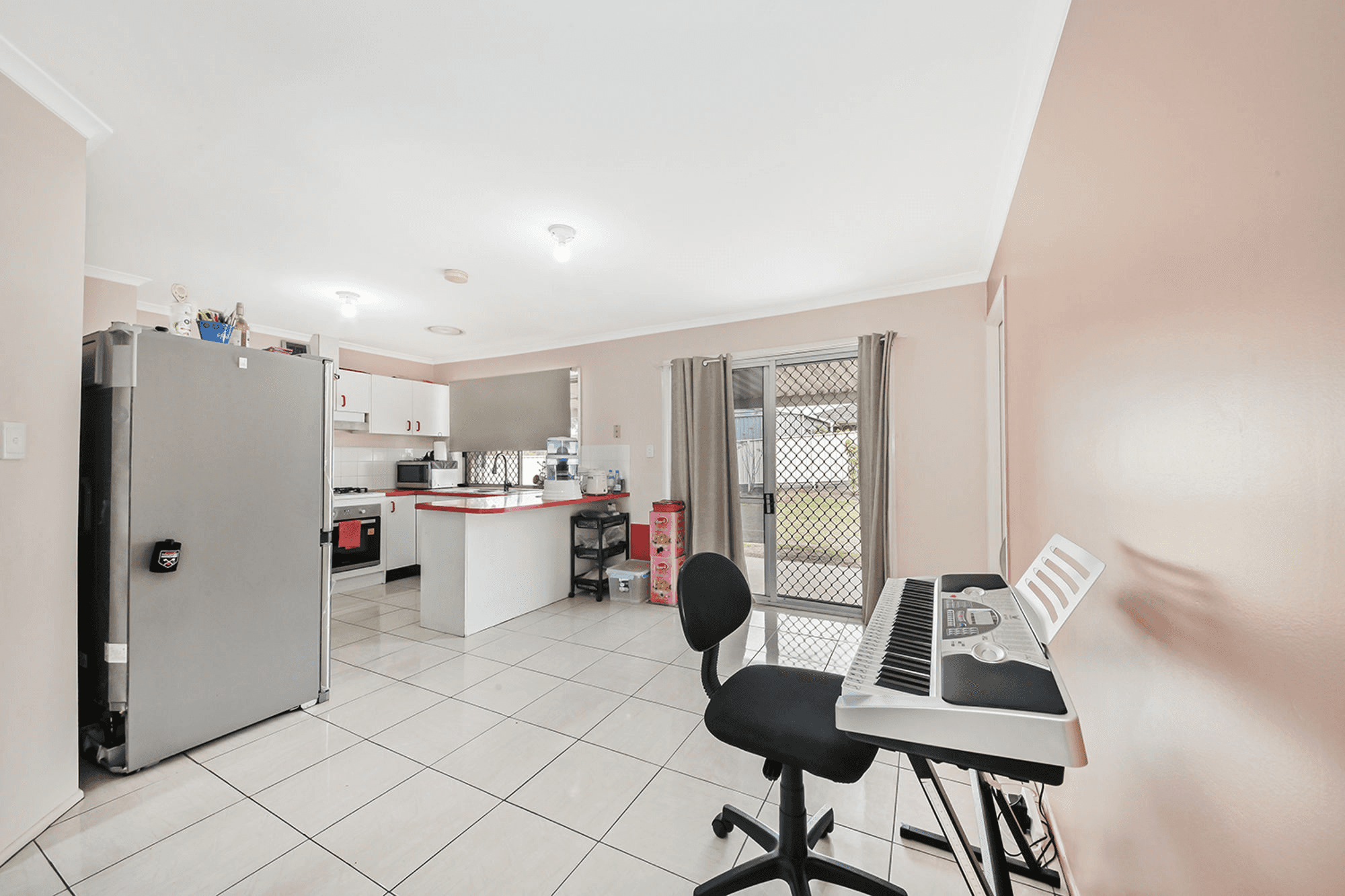 10 Dampier Court, BORONIA HEIGHTS, QLD 4124