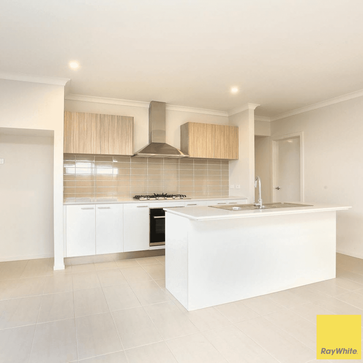 32 Rosette Crescent, ROCKBANK, VIC 3335