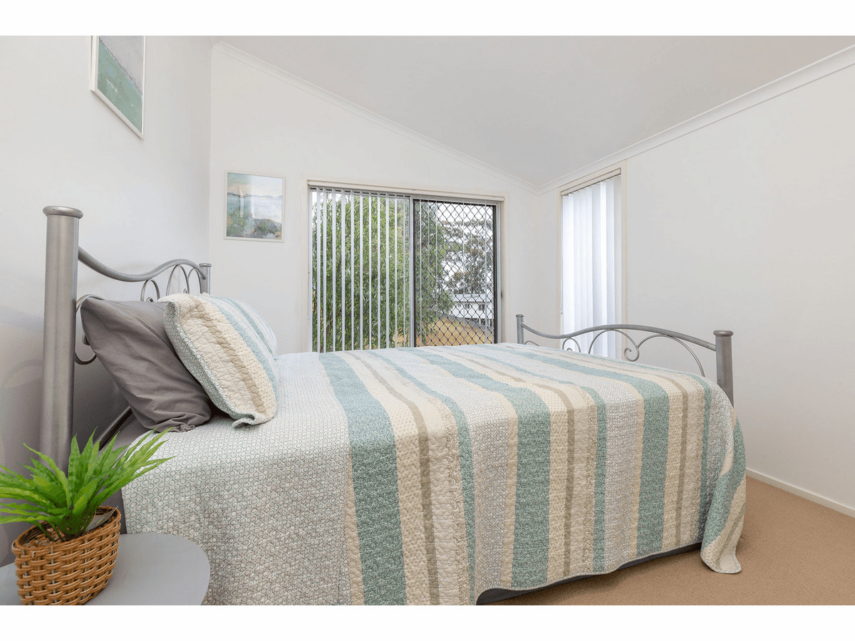 8 The Bridle Path, TALLWOODS VILLAGE, NSW 2430