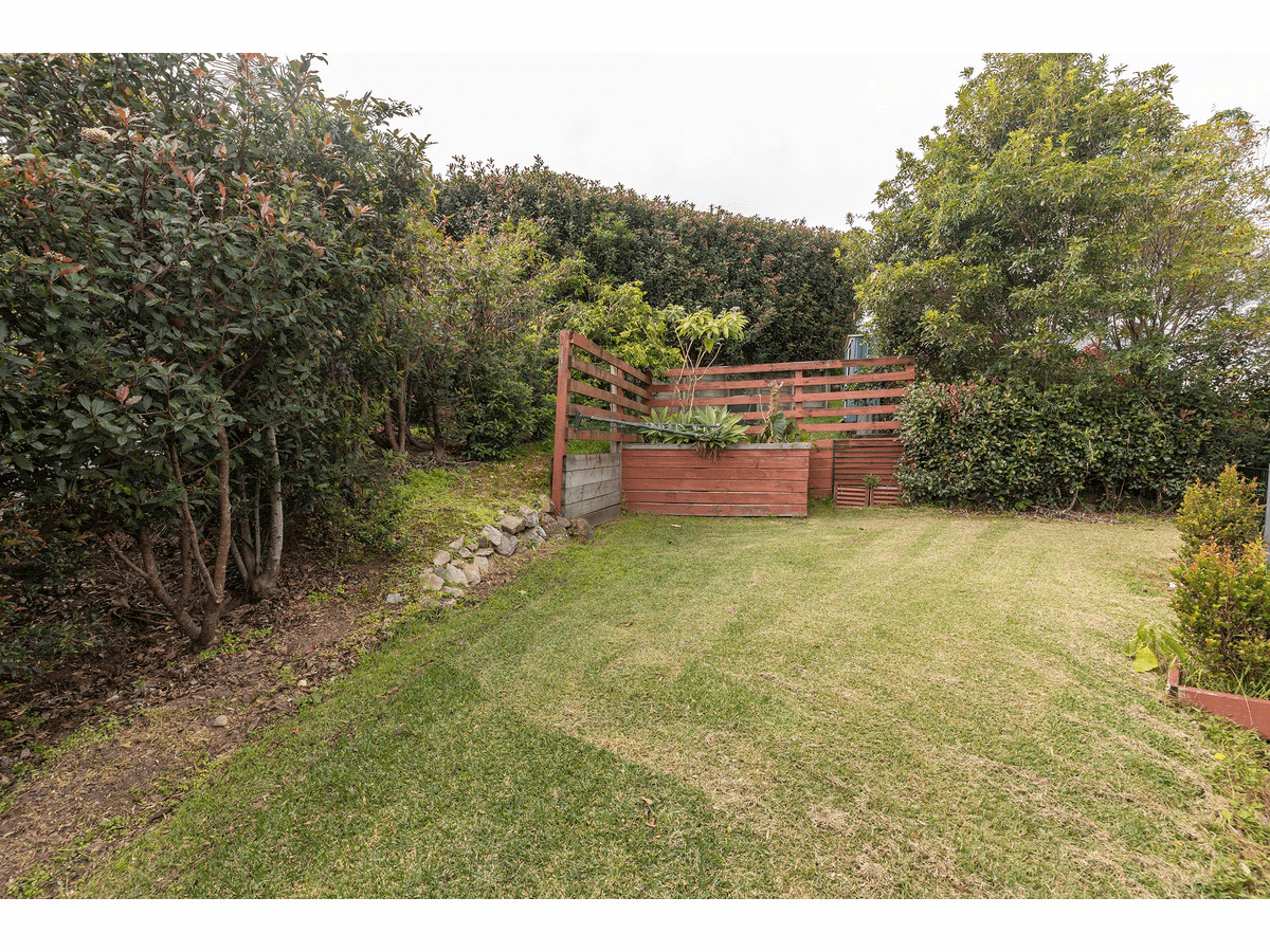 8 The Bridle Path, TALLWOODS VILLAGE, NSW 2430