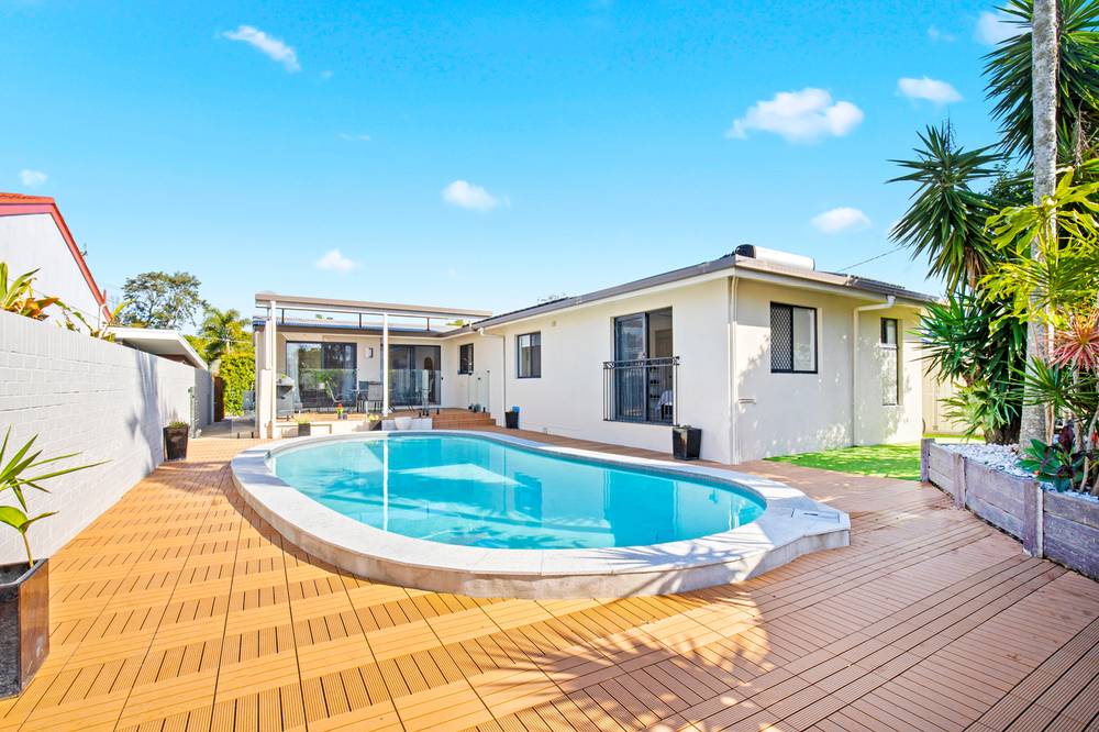 41 Kalimna Drive, BROADBEACH WATERS, QLD 4218
