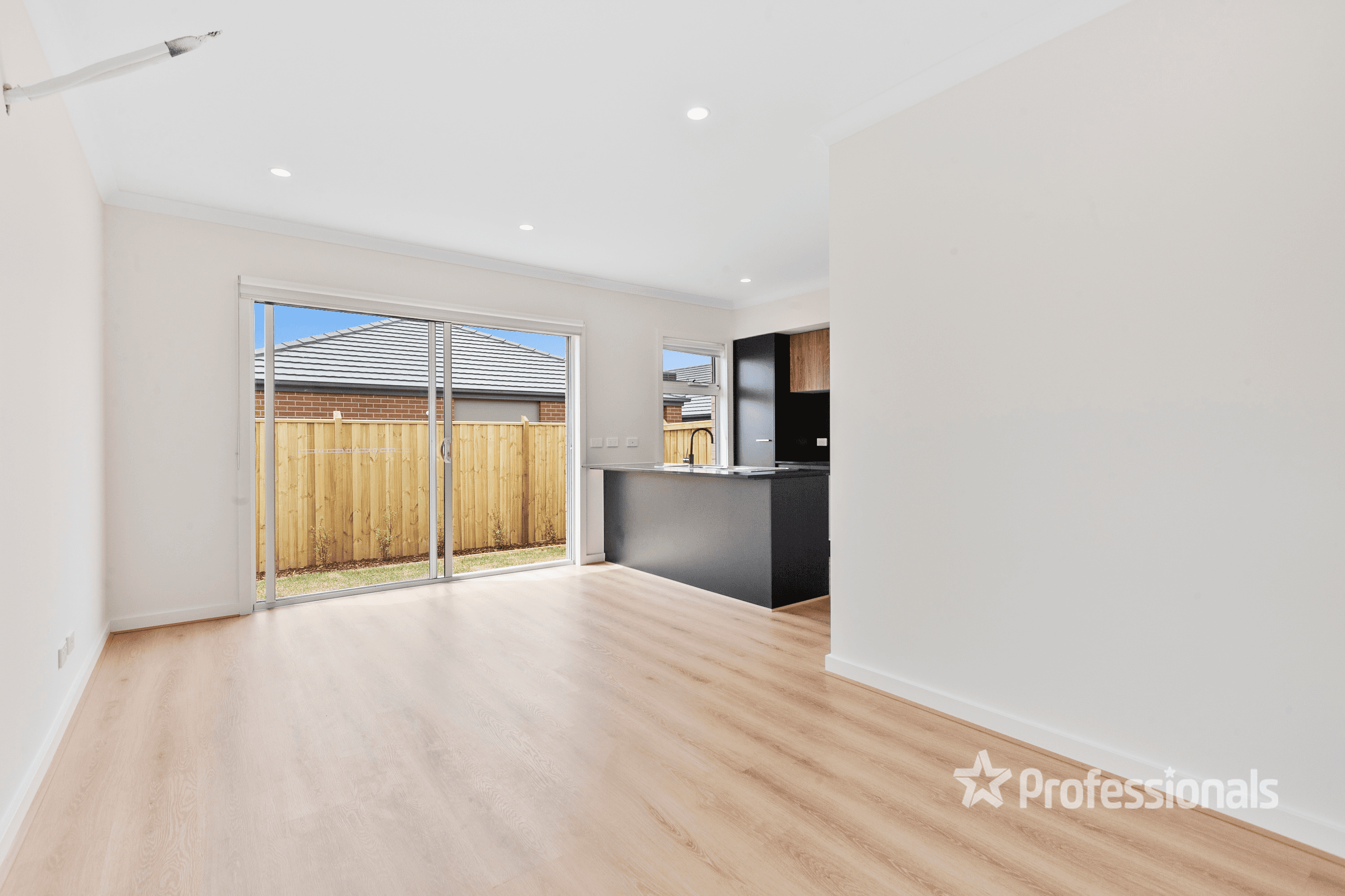 17 Tolkien Drive, MAMBOURIN, VIC 3024