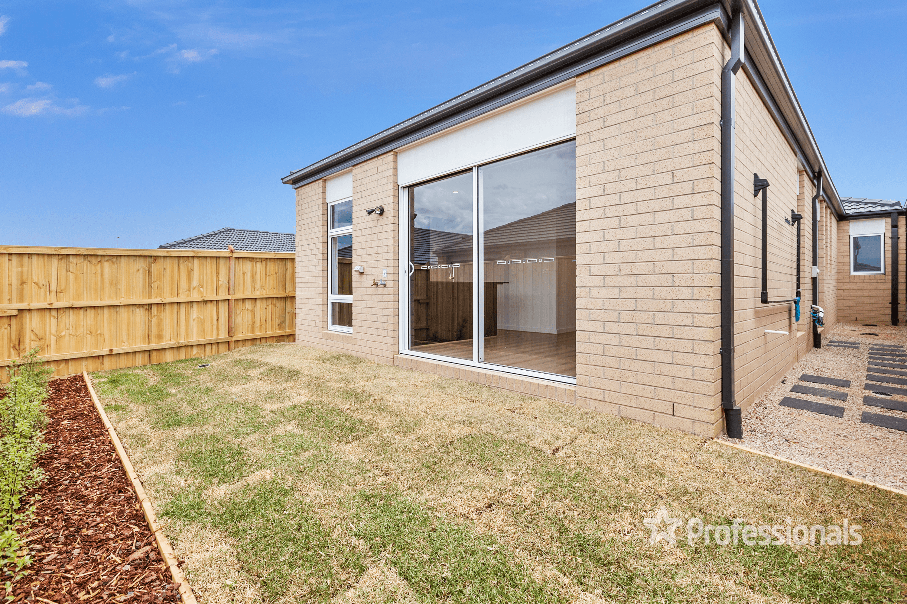 17 Tolkien Drive, MAMBOURIN, VIC 3024