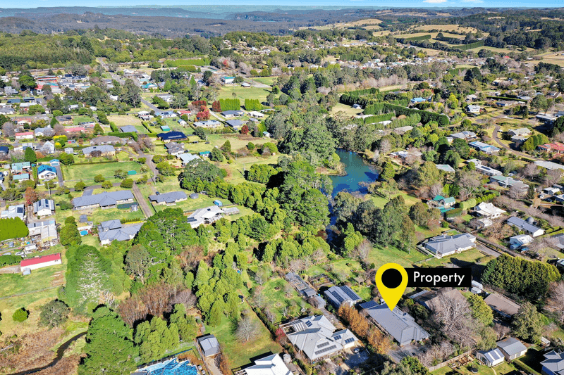 1 Waters Edge Rd, ROBERTSON, NSW 2577