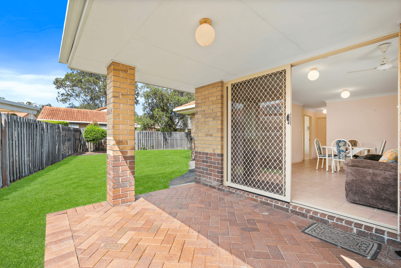 35 Silver Glade Drive, ELANORA, QLD 4221