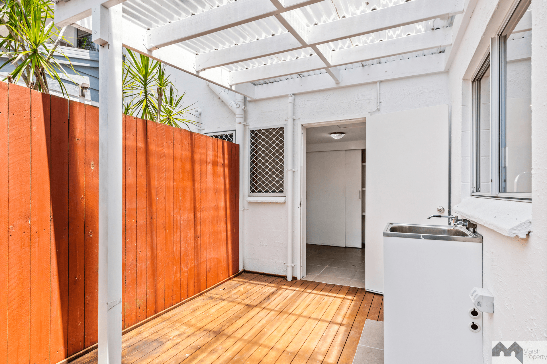 1/21-23 Bouganvillea Street, Holloways Beach, QLD 4878