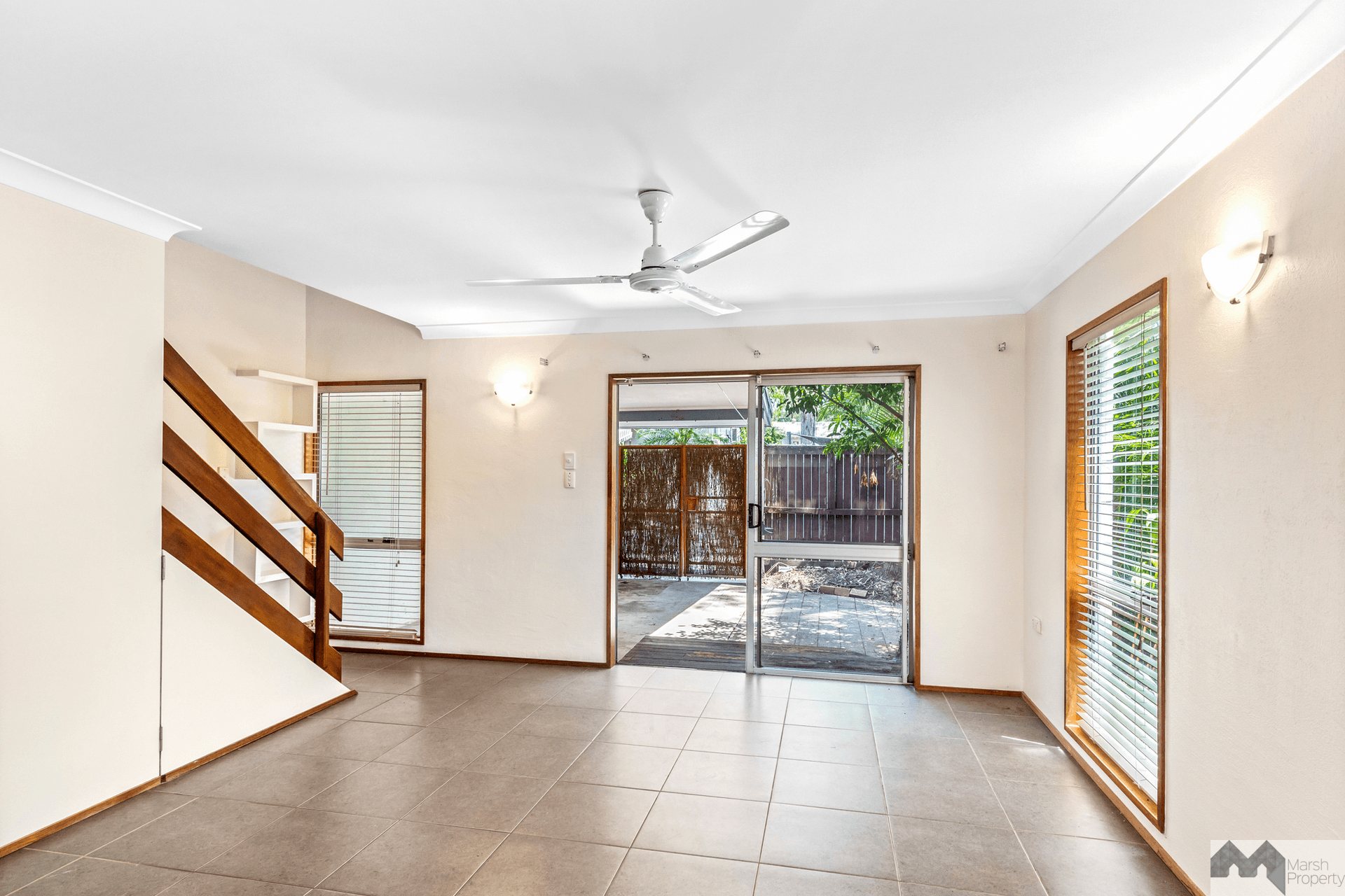 1/21-23 Bouganvillea Street, Holloways Beach, QLD 4878