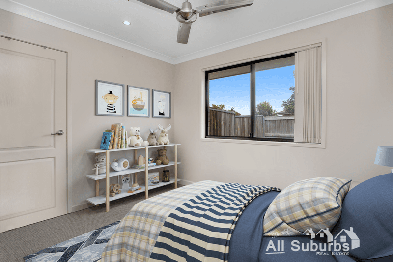 7 Surwold Way, LOGANLEA, QLD 4131