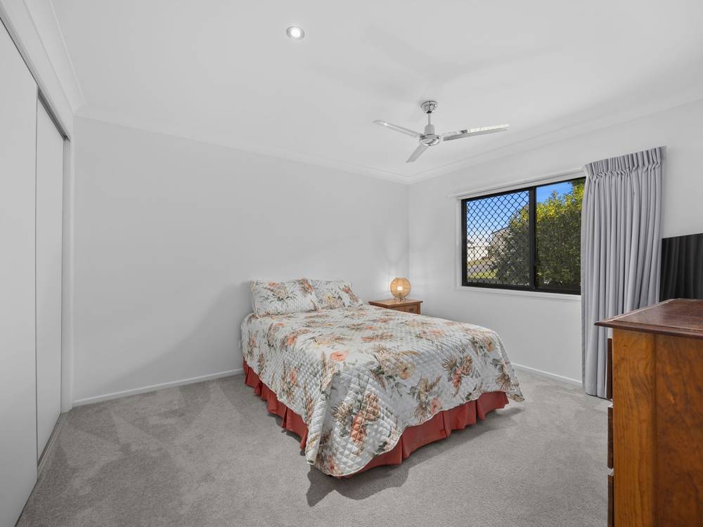 12 Gloria Close, GLASS HOUSE MOUNTAINS, QLD 4518