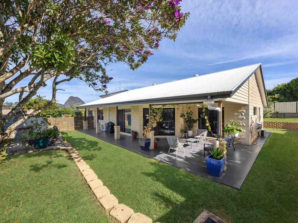 12 Gloria Close, GLASS HOUSE MOUNTAINS, QLD 4518