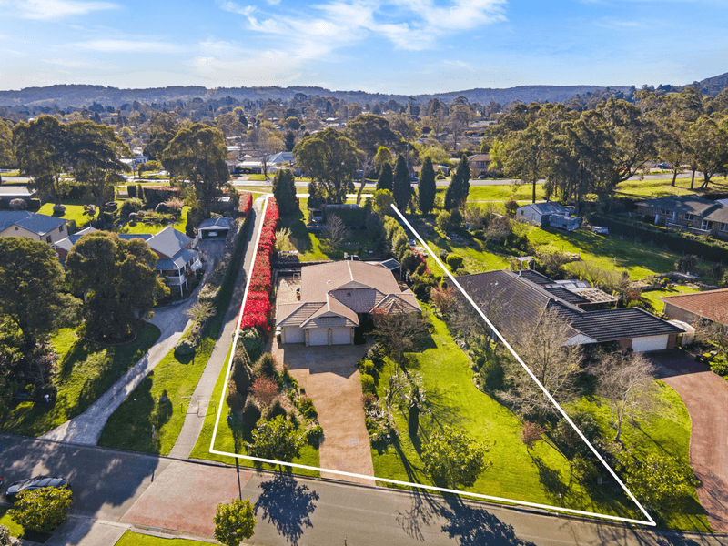 22 Rosemary Crescent, BOWRAL, NSW 2576