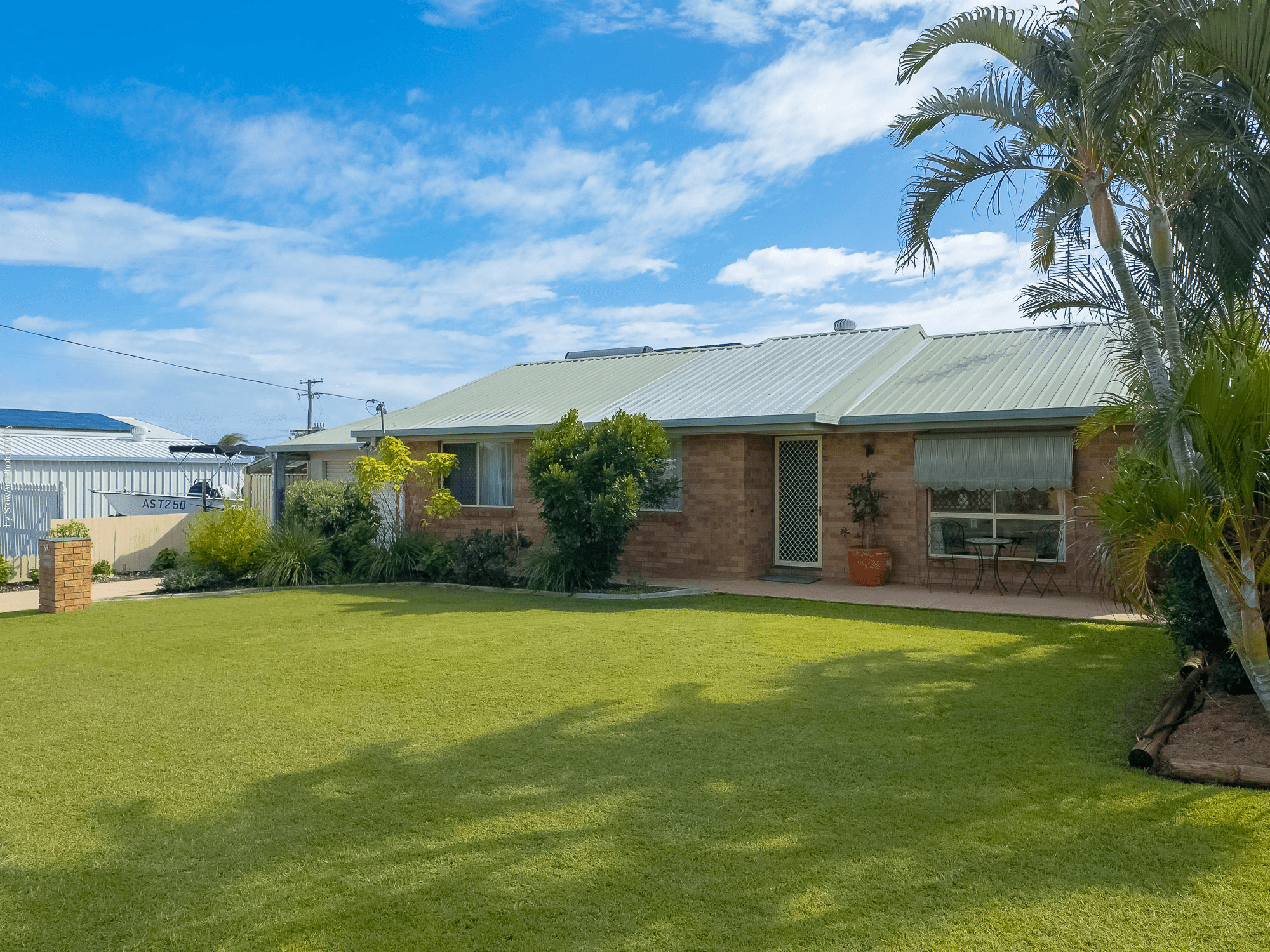 39 Galatea St, Point Vernon, QLD 4655