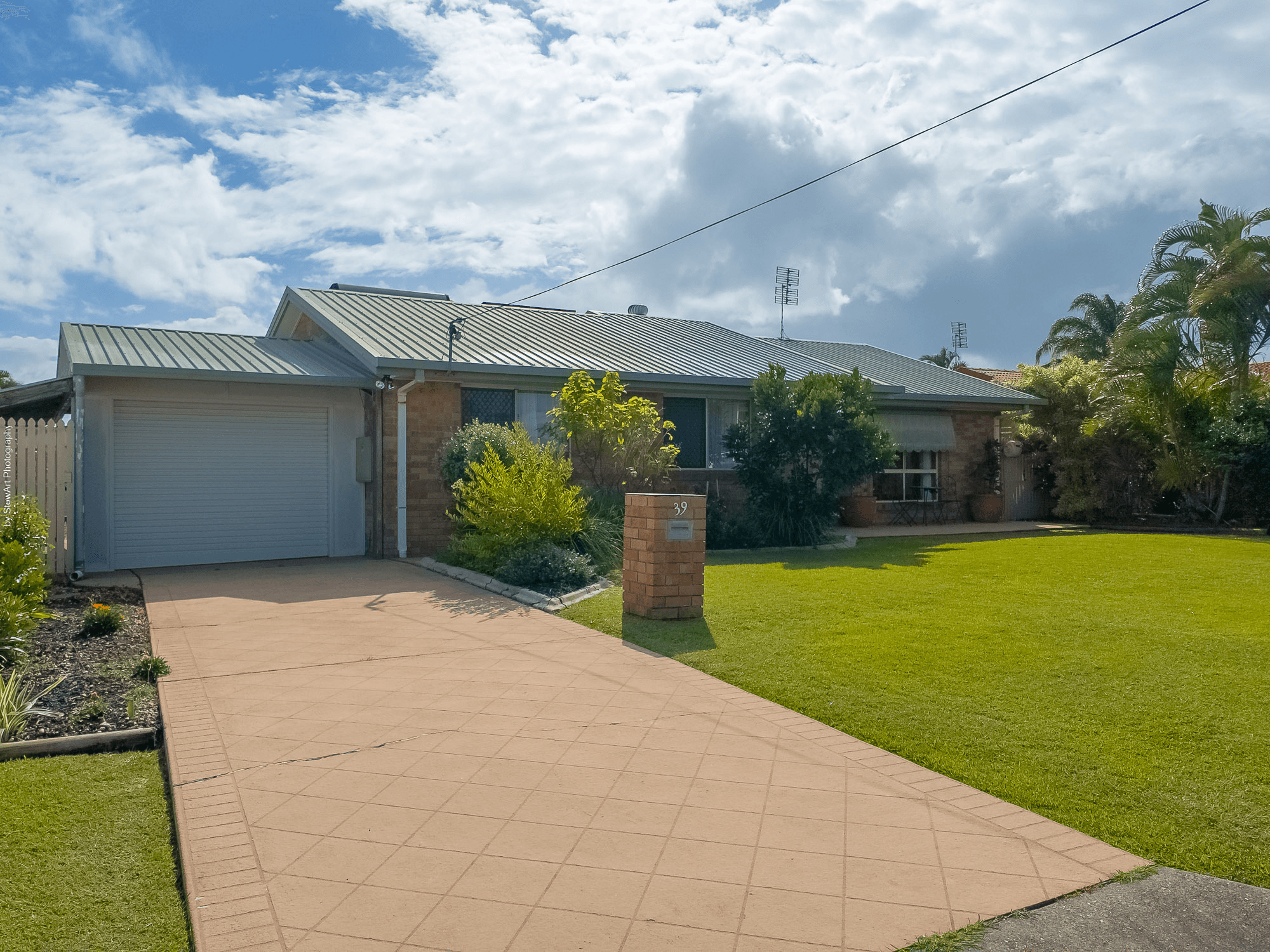 39 Galatea St, Point Vernon, QLD 4655