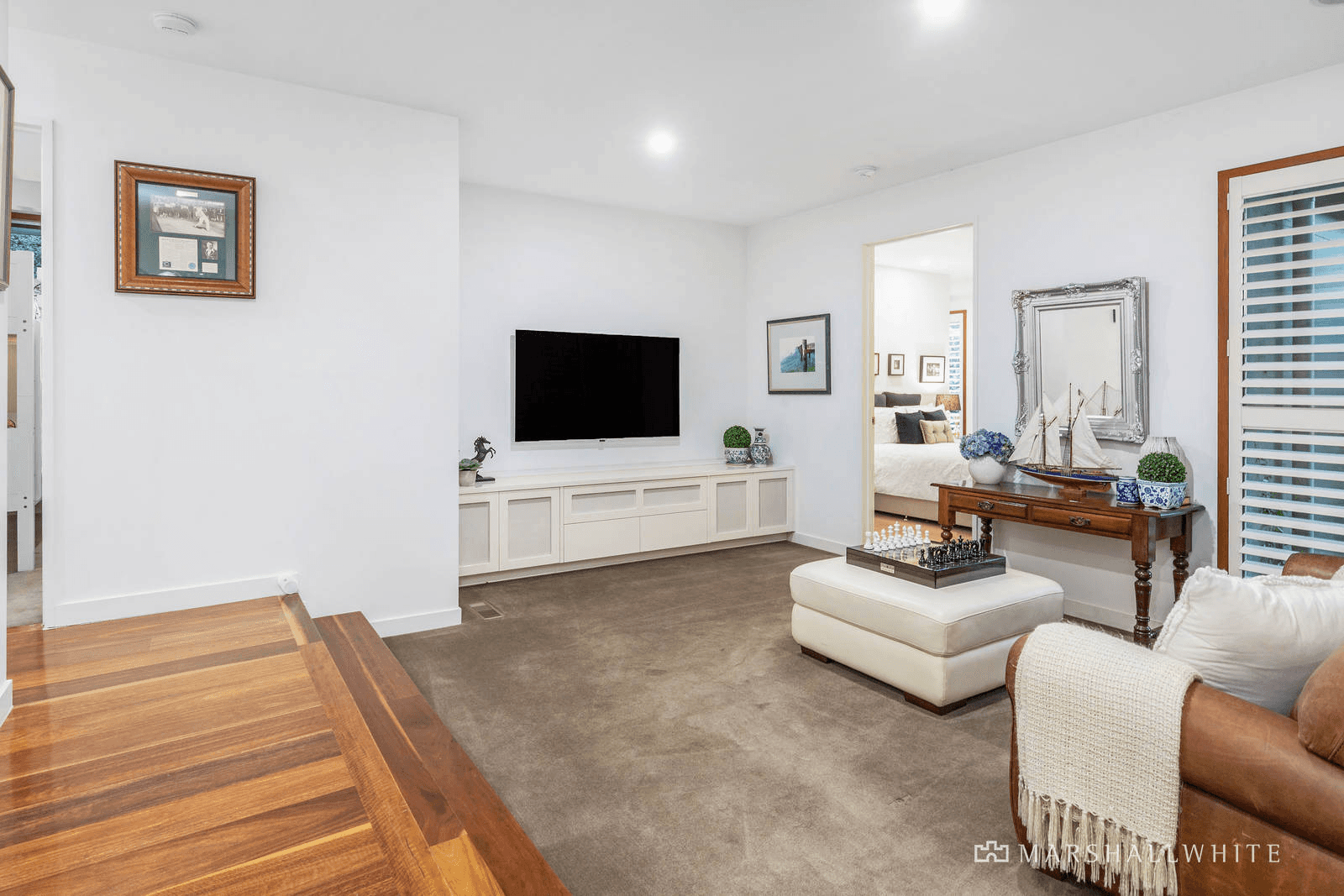 1 Roborough Avenue, Mount Eliza, VIC 3930