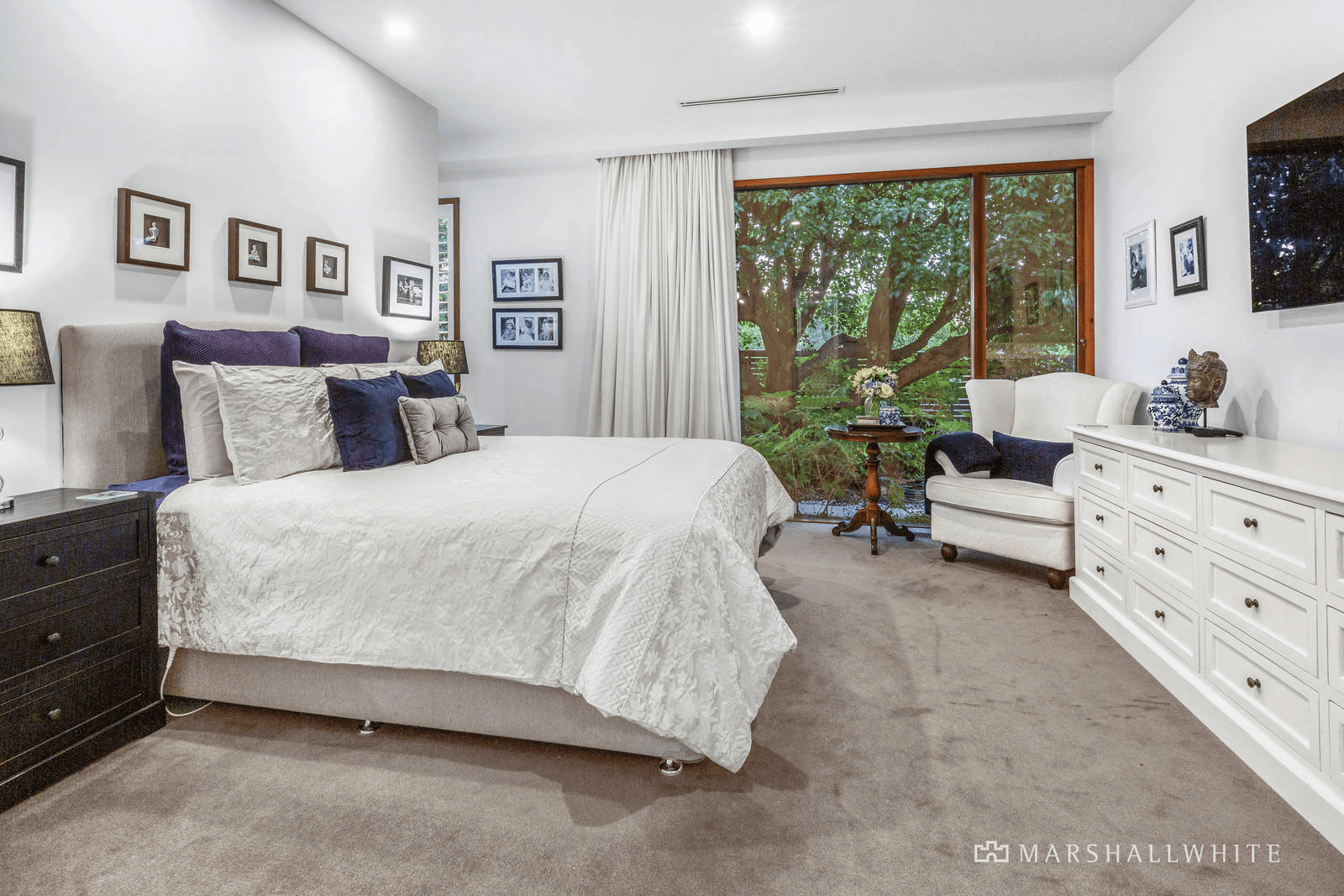 1 Roborough Avenue, Mount Eliza, VIC 3930