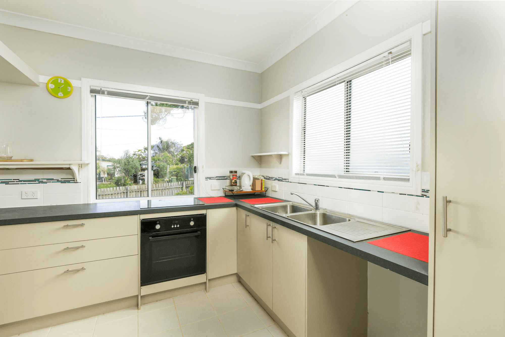 5 Pharlap Street, RUSSELL ISLAND, QLD 4184