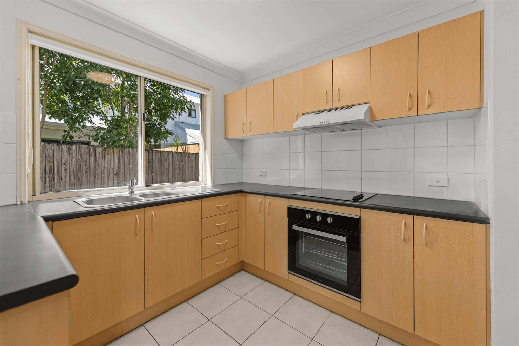 27/11 Oakmont Avenue, OXLEY, QLD 4075