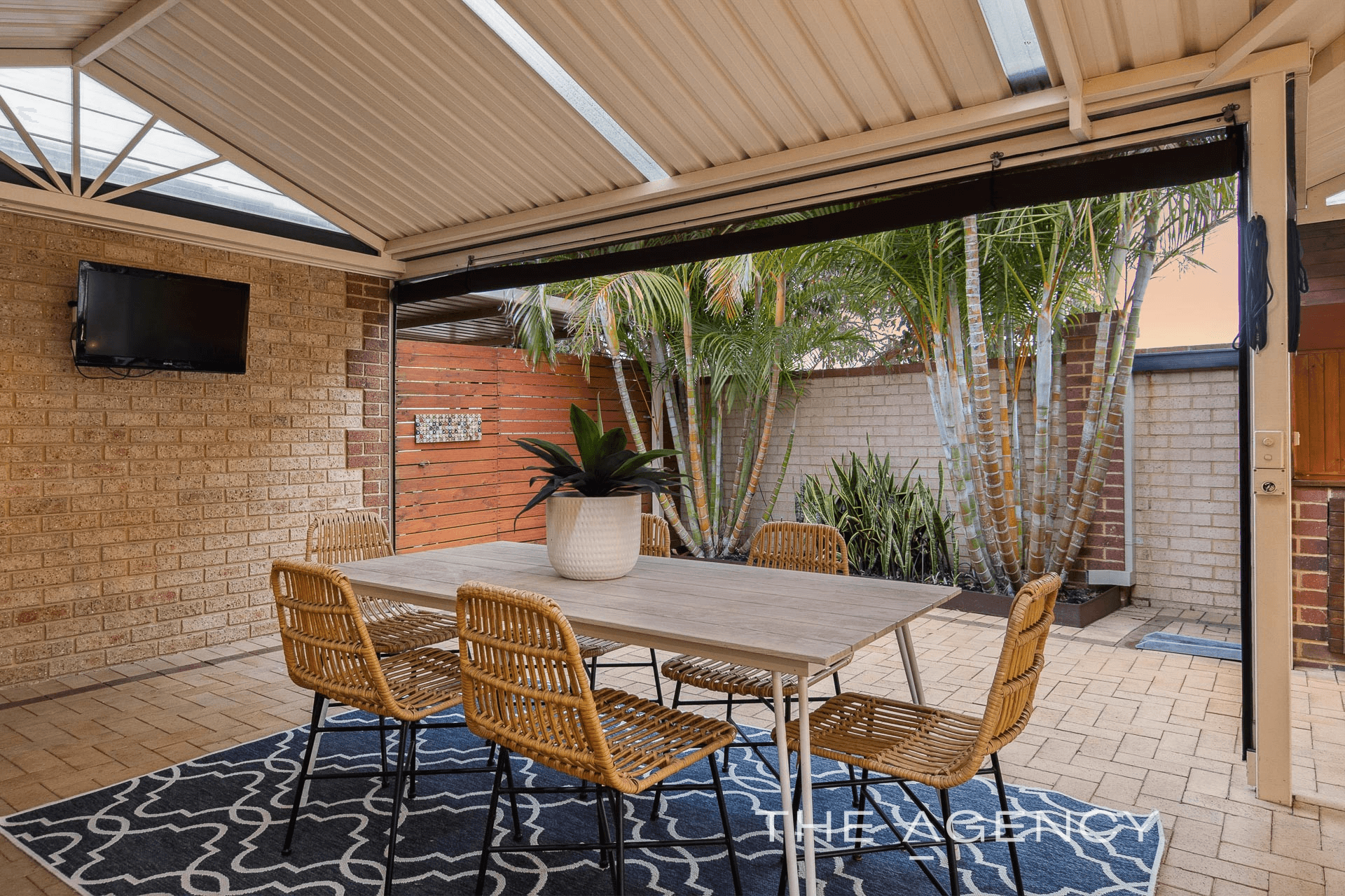 9 Inverell Green, Carramar, WA 6031