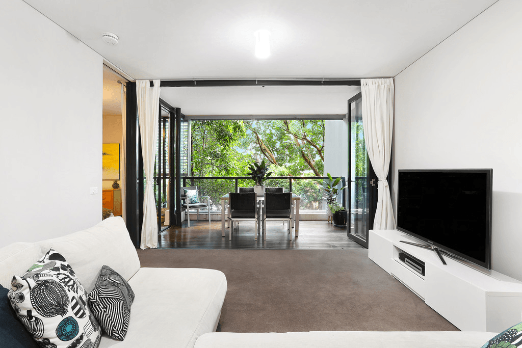 212/1 Sterling Circuit, CAMPERDOWN, NSW 2050