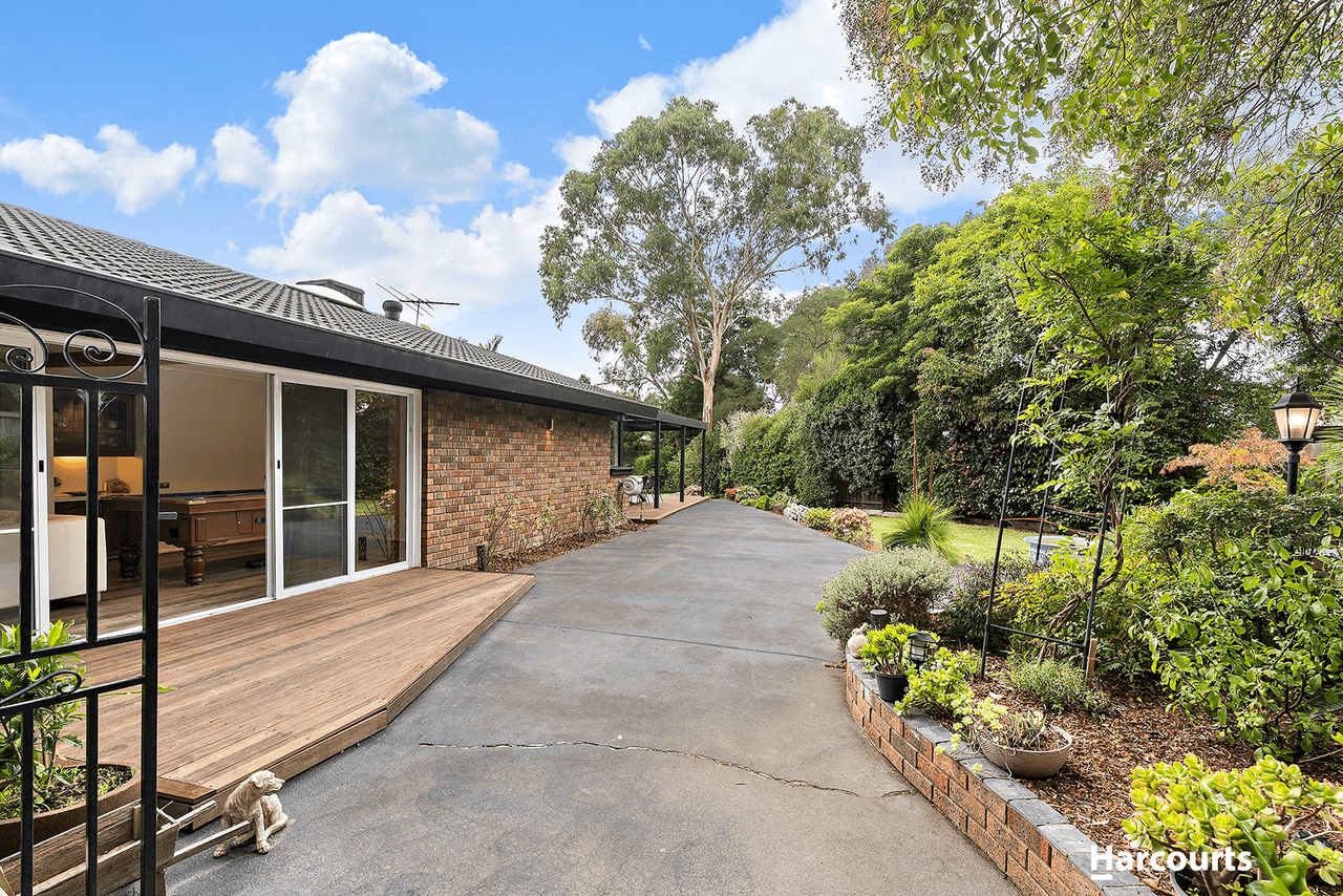 6 Harrow Gardens, WANTIRNA, VIC 3152