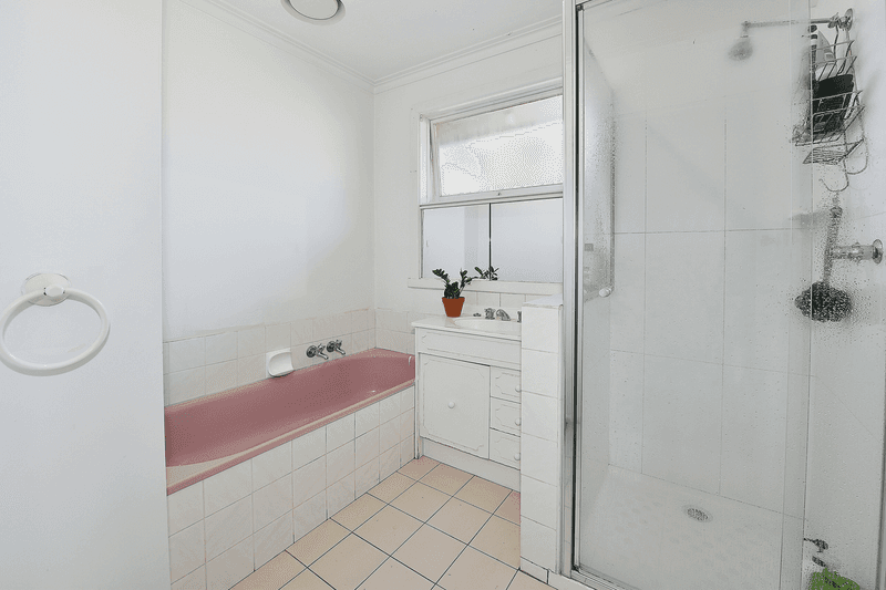 75 Rathcown Road, Reservoir, VIC 3073