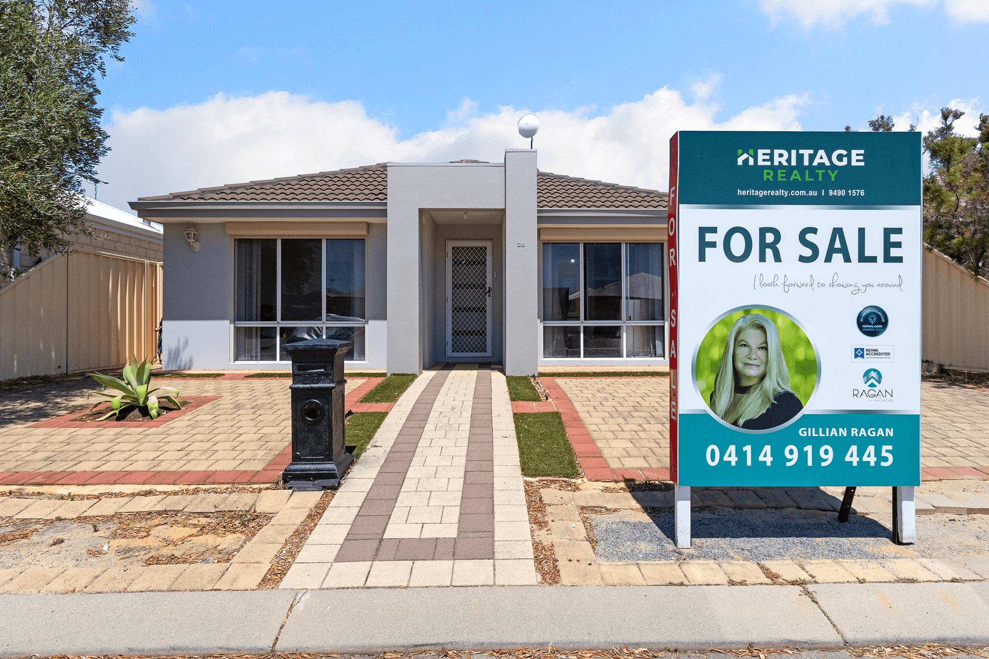26 Bordeaux Parade, PIARA WATERS, WA 6112