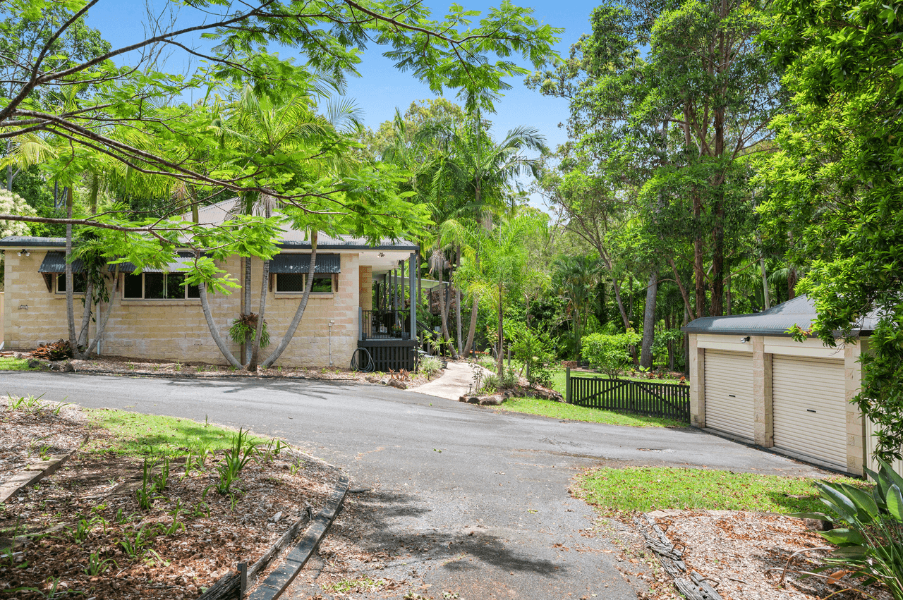 123 Castle Hill Drive North, GAVEN, QLD 4211