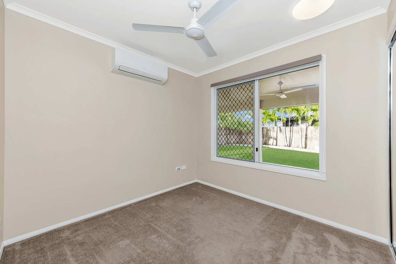 30 Ellenor Street, MOUNT LOW, QLD 4818