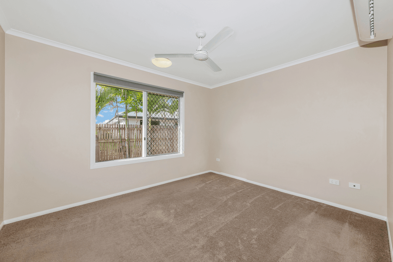 30 Ellenor Street, MOUNT LOW, QLD 4818