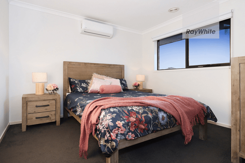 24 Breeze Way, GREENVALE, VIC 3059