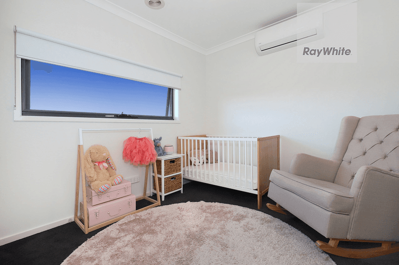 24 Breeze Way, GREENVALE, VIC 3059