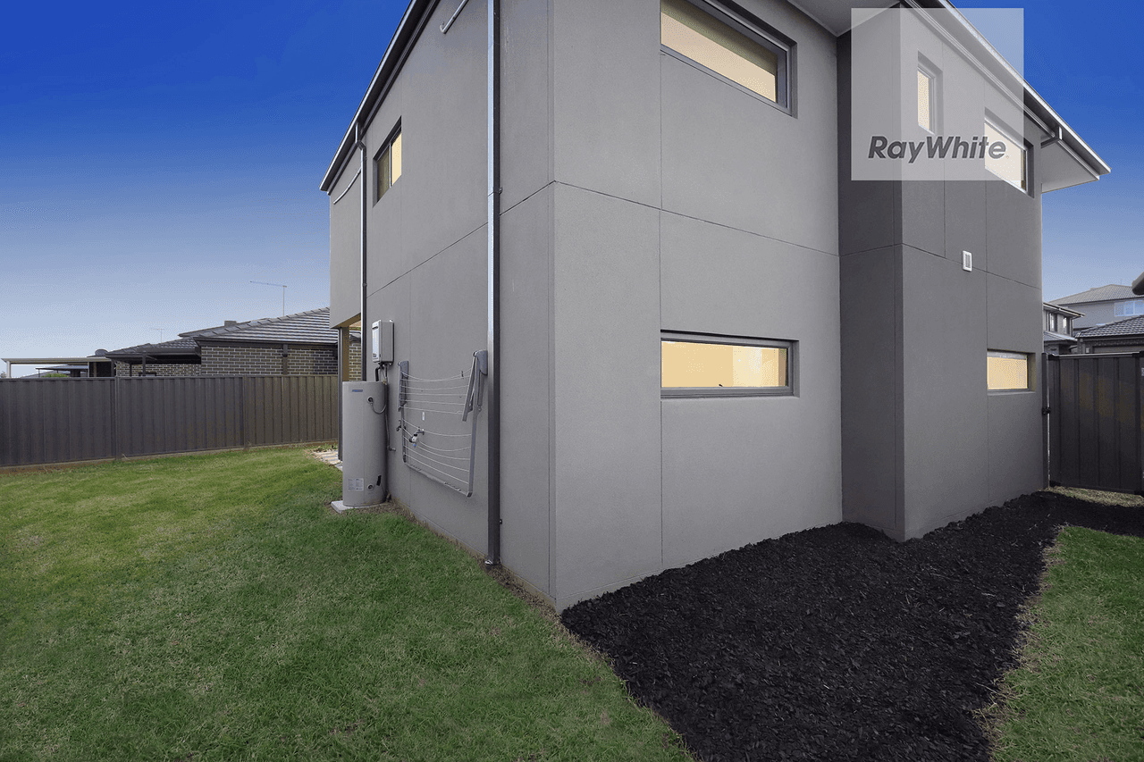 24 Breeze Way, GREENVALE, VIC 3059