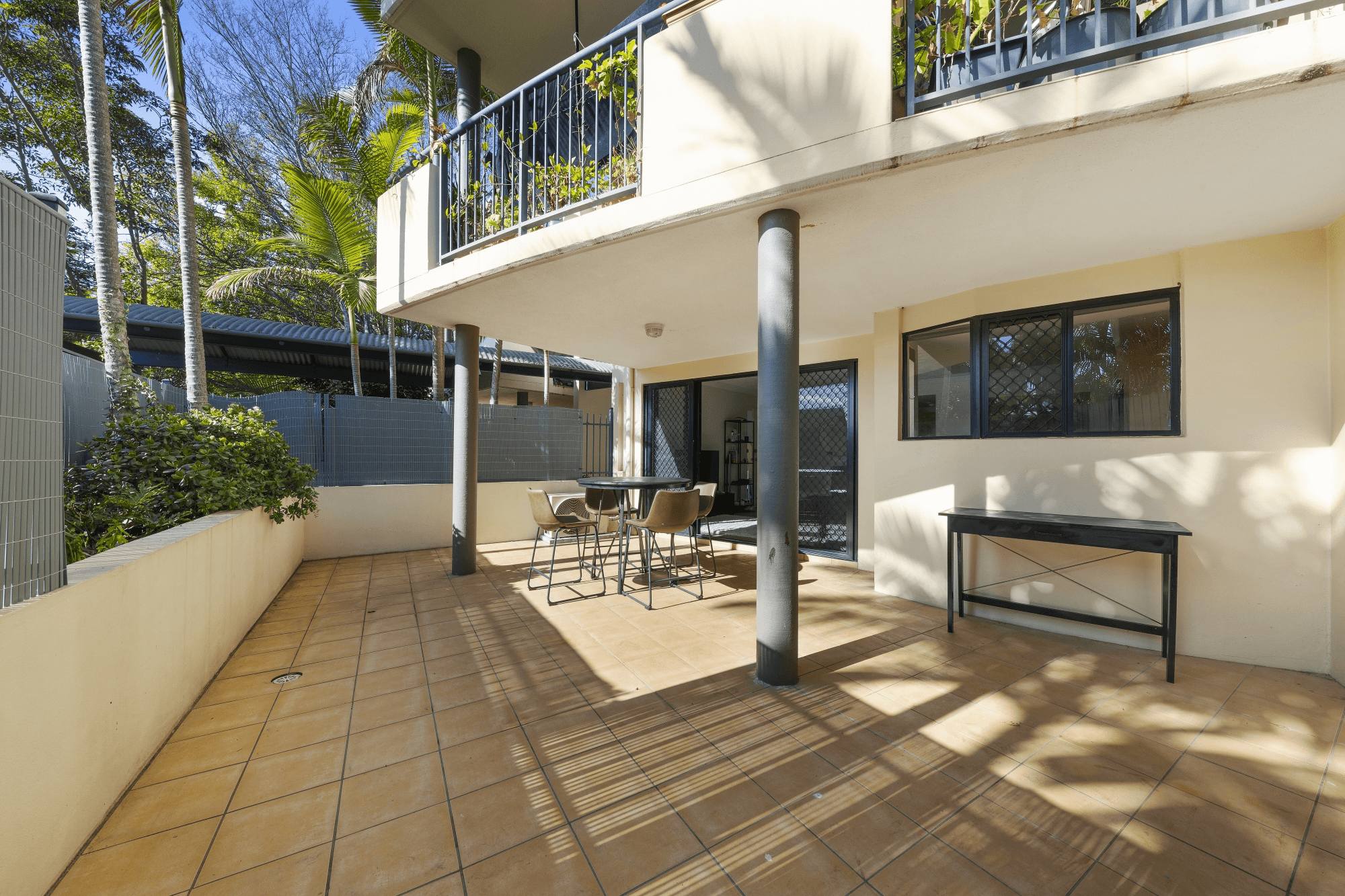 8/182 Carmody Road, St Lucia, QLD 4067