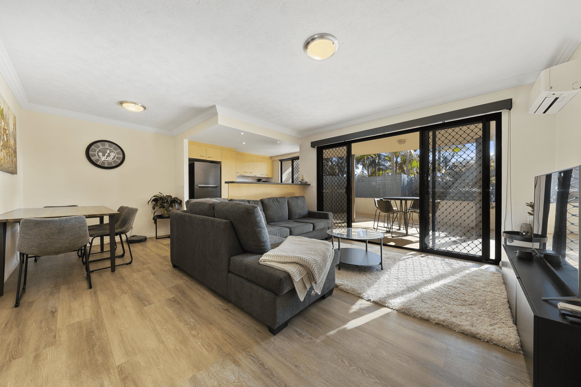 8/182 Carmody Road, St Lucia, QLD 4067