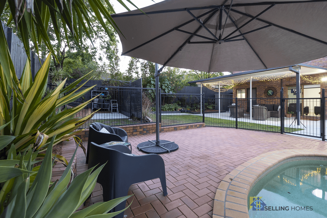 10 Nisbet St, Westlake, QLD 4074