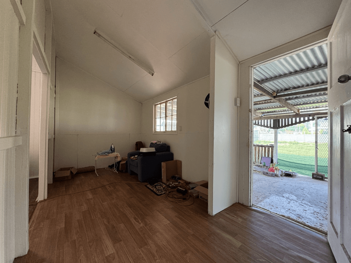 56 Lister Street, MONTO, QLD 4630