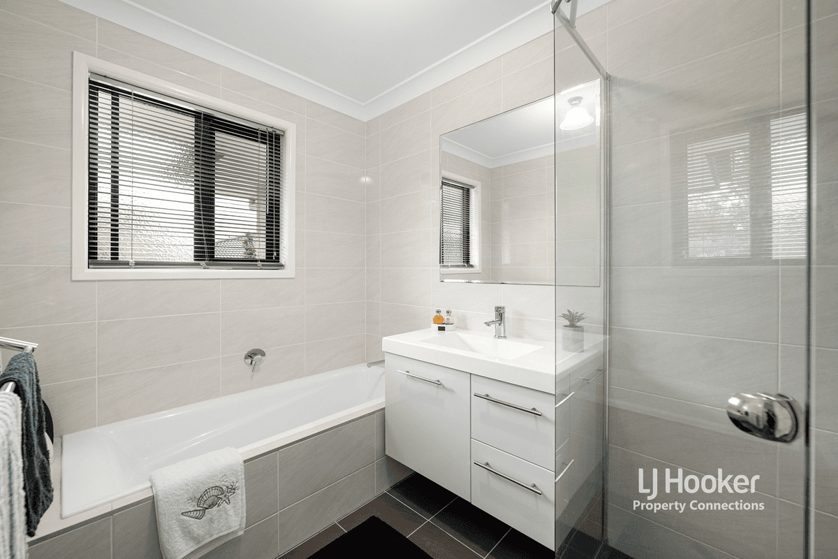 153 Saraband Drive, Eatons Hill, QLD 4037