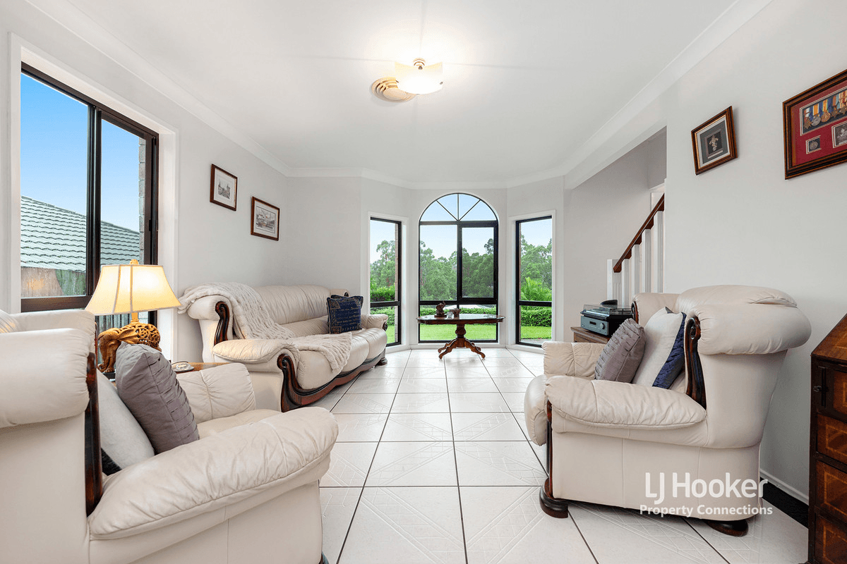 153 Saraband Drive, Eatons Hill, QLD 4037