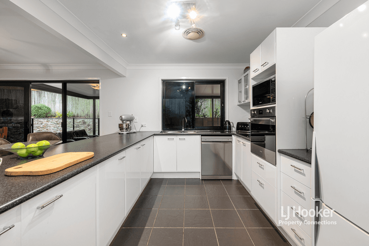 153 Saraband Drive, Eatons Hill, QLD 4037