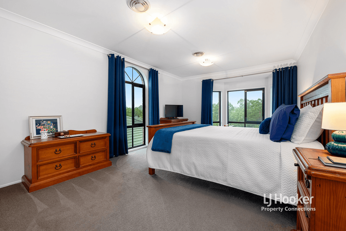 153 Saraband Drive, Eatons Hill, QLD 4037