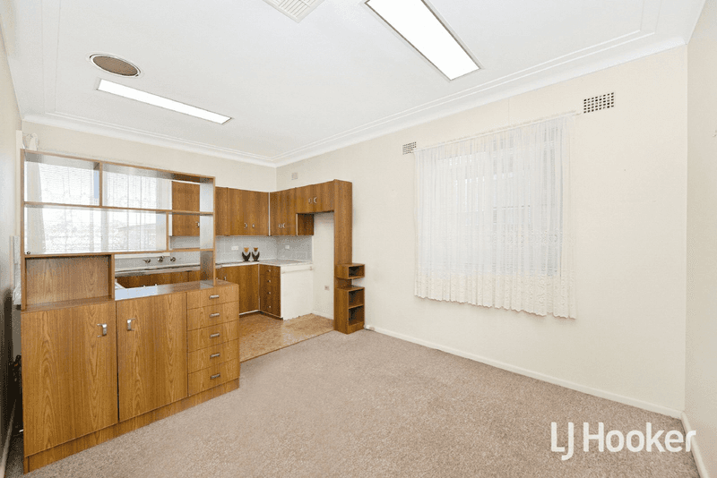 16 Woodland Road, CHESTER HILL, NSW 2162