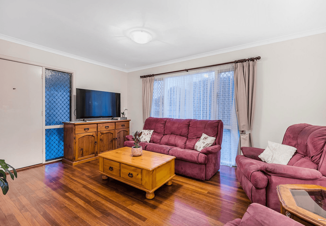 34 Buntine Way, GIRRAWHEEN, WA 6064