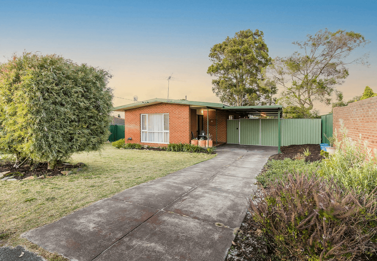 34 Buntine Way, GIRRAWHEEN, WA 6064