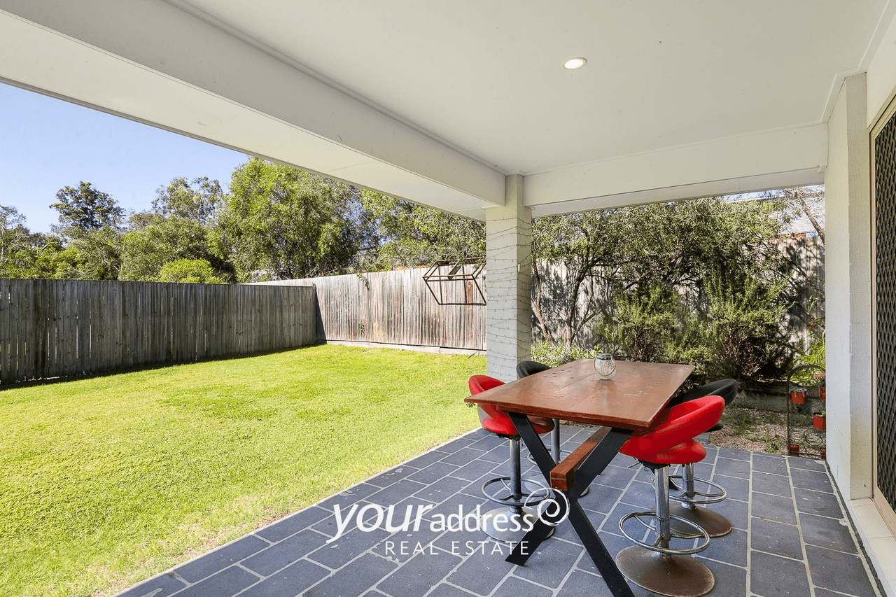 16 Chaka Street, HILLCREST, QLD 4118